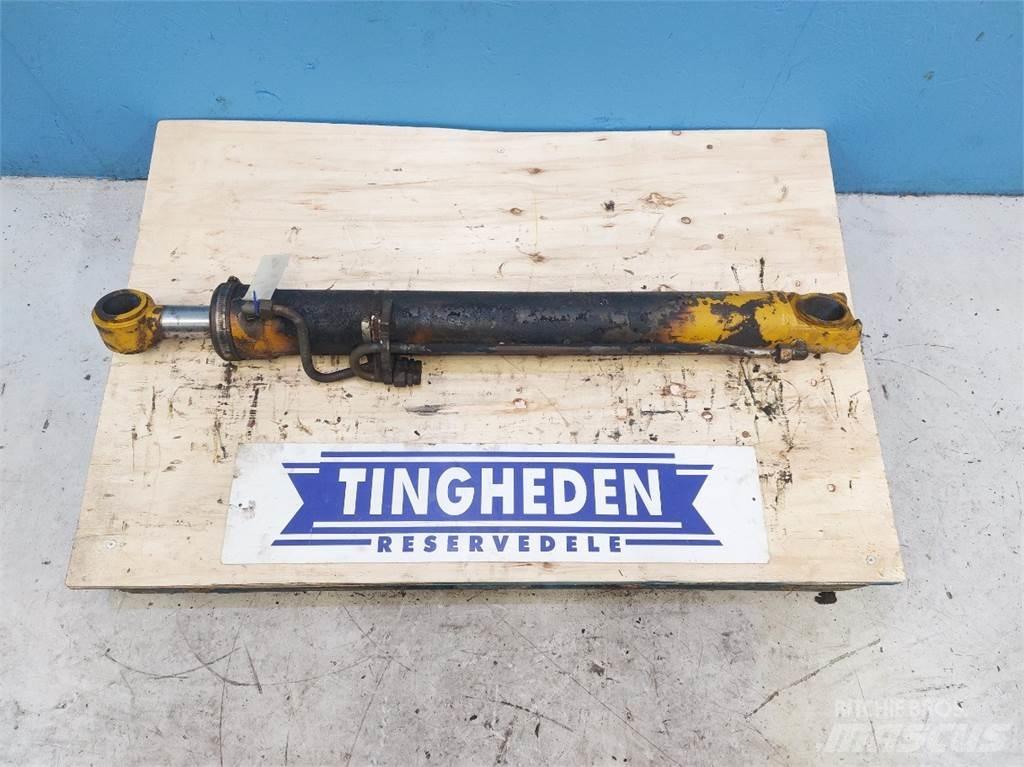 Hydrema 906C Booms and arms