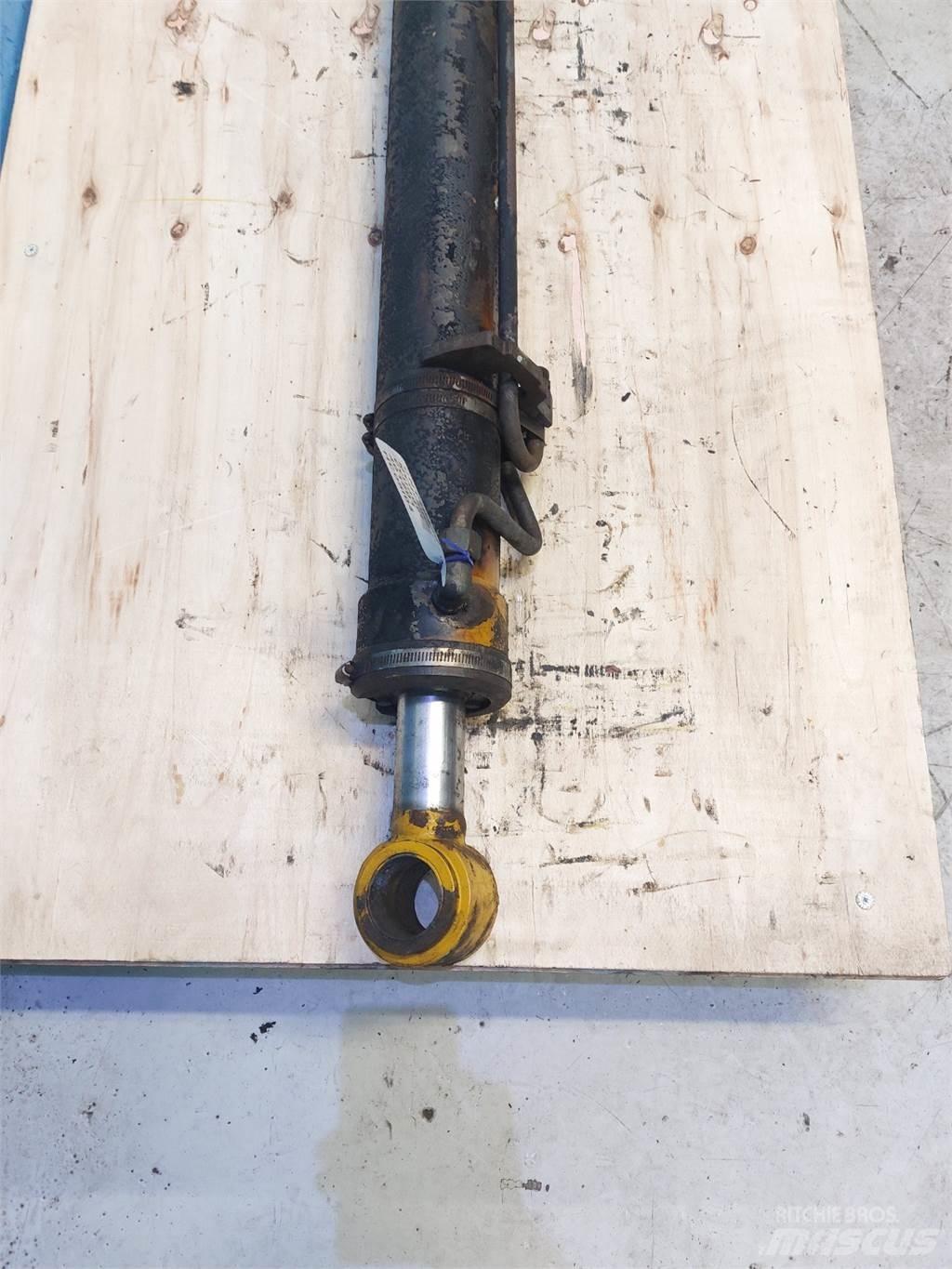 Hydrema 906C Booms and arms