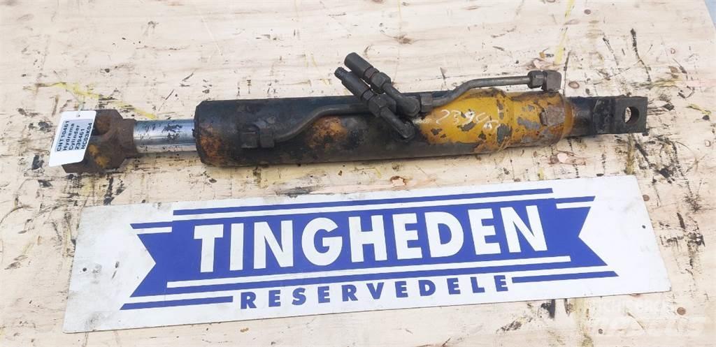 Hydrema 906C Axles
