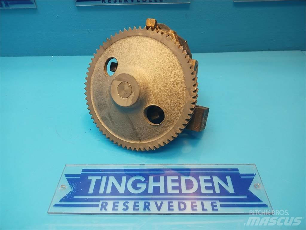 Iveco 8210 Engines