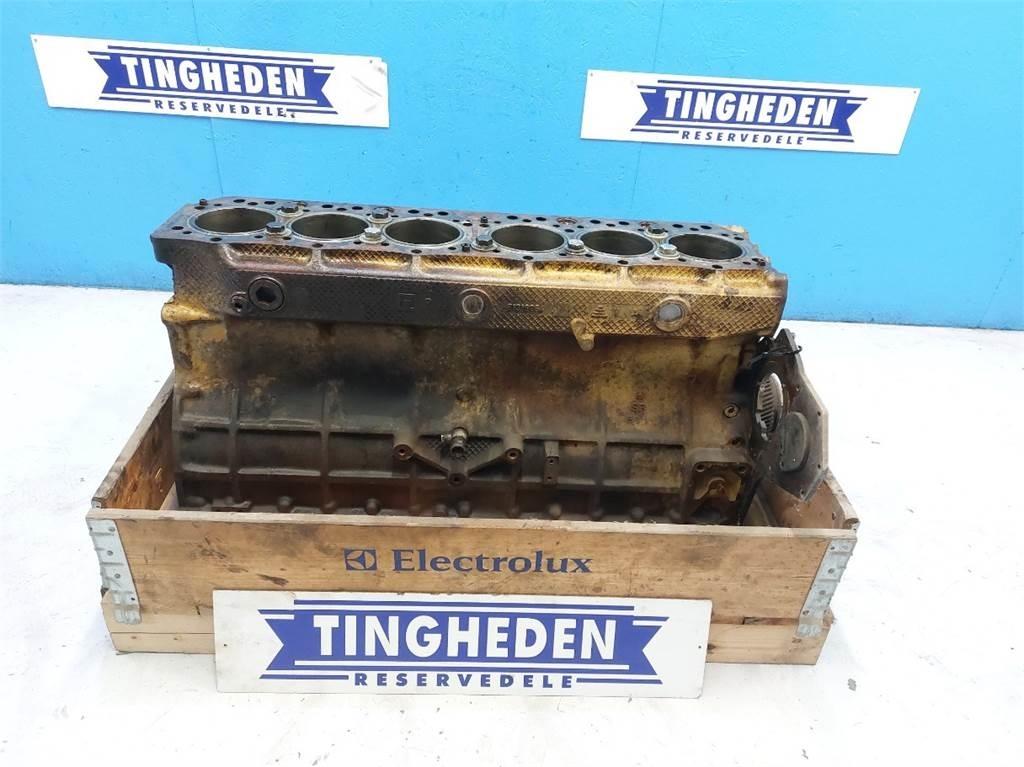 Iveco 8465 Engines