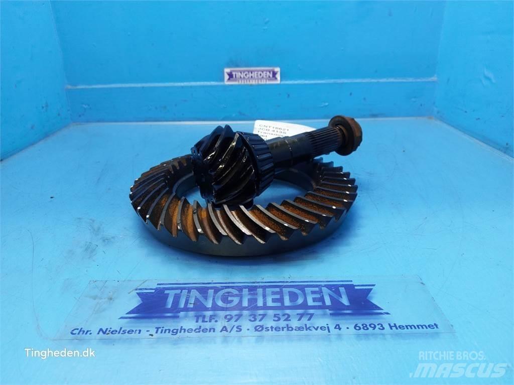JCB 413S Transmission