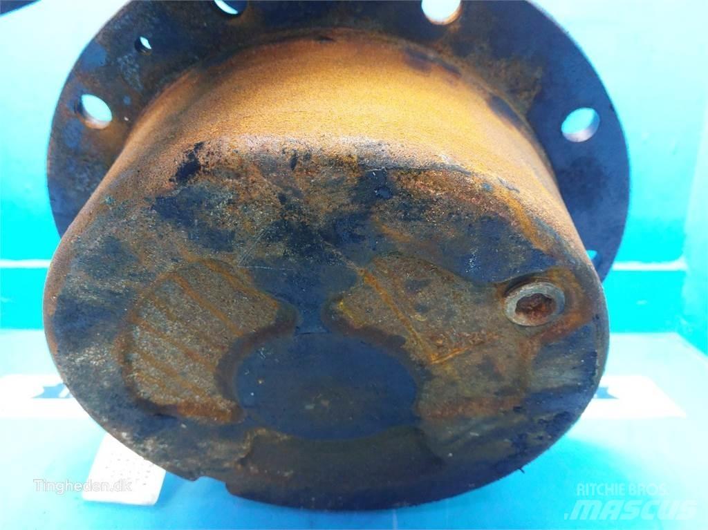 JCB 413S Axles