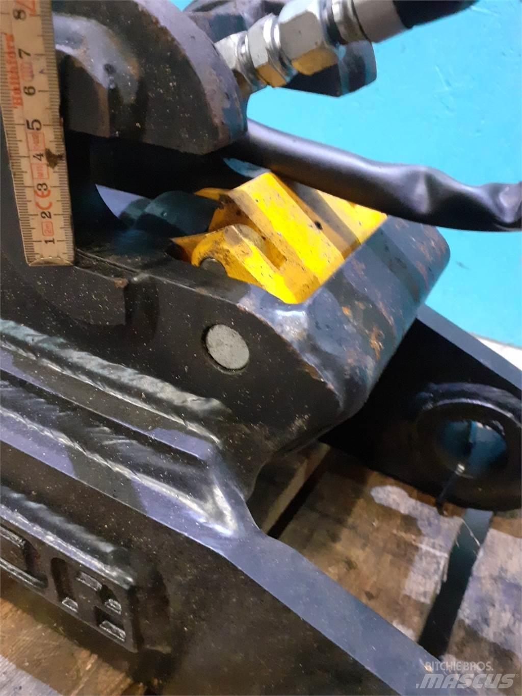 JCB 4CX Quick connectors