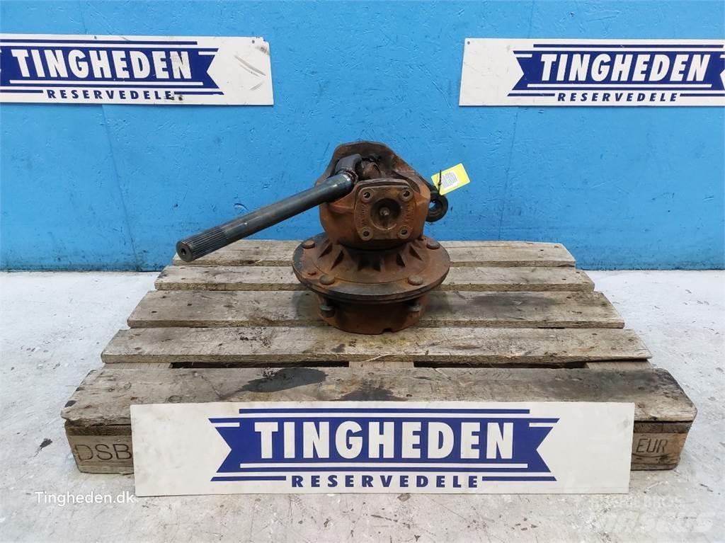 JCB 4CX Axles