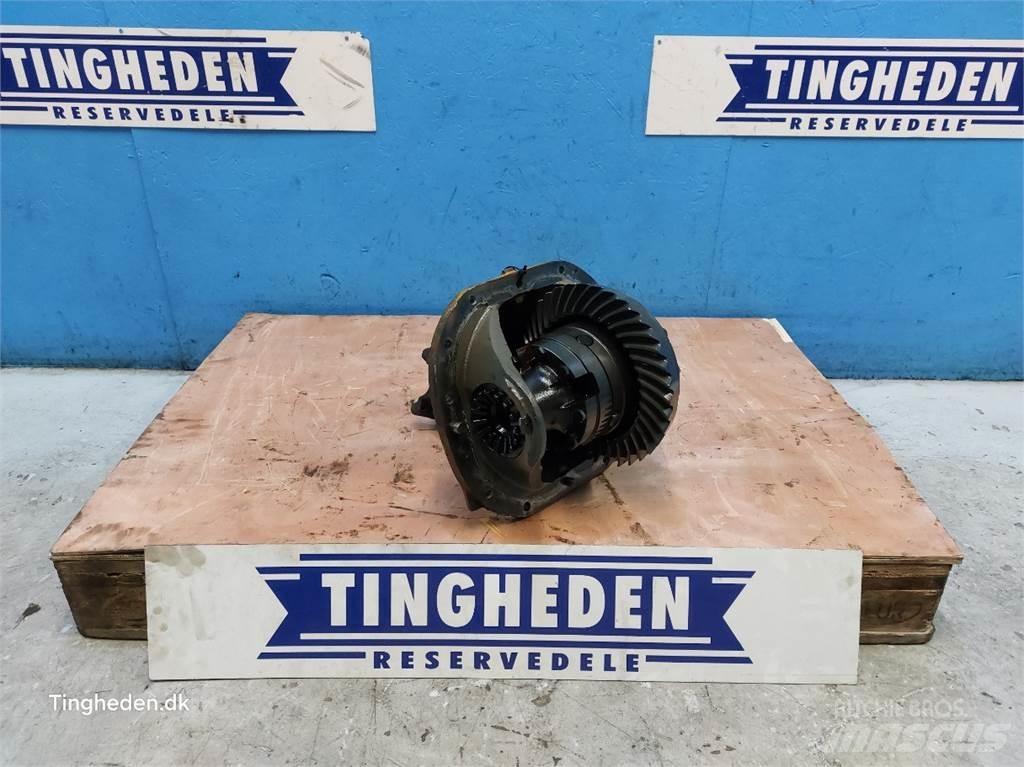 JCB 4CX Axles