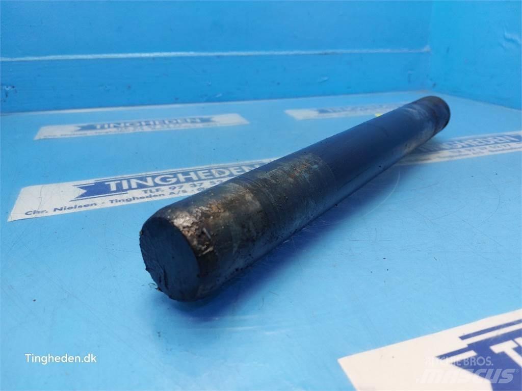 JCB 4CX Axles
