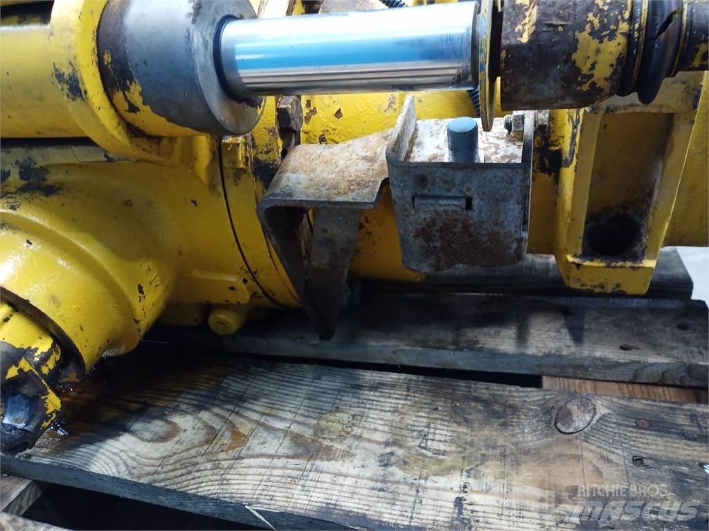 JCB 530 Axles