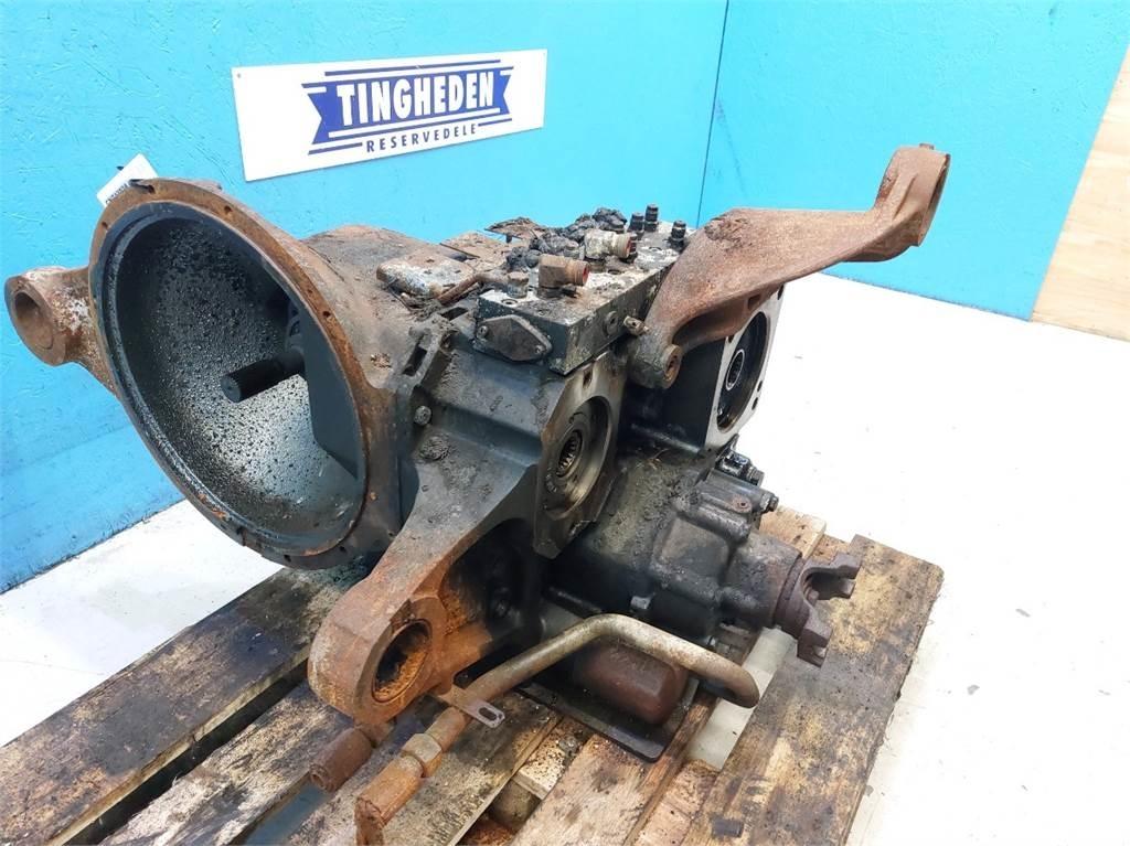 JCB 560-80 Transmission