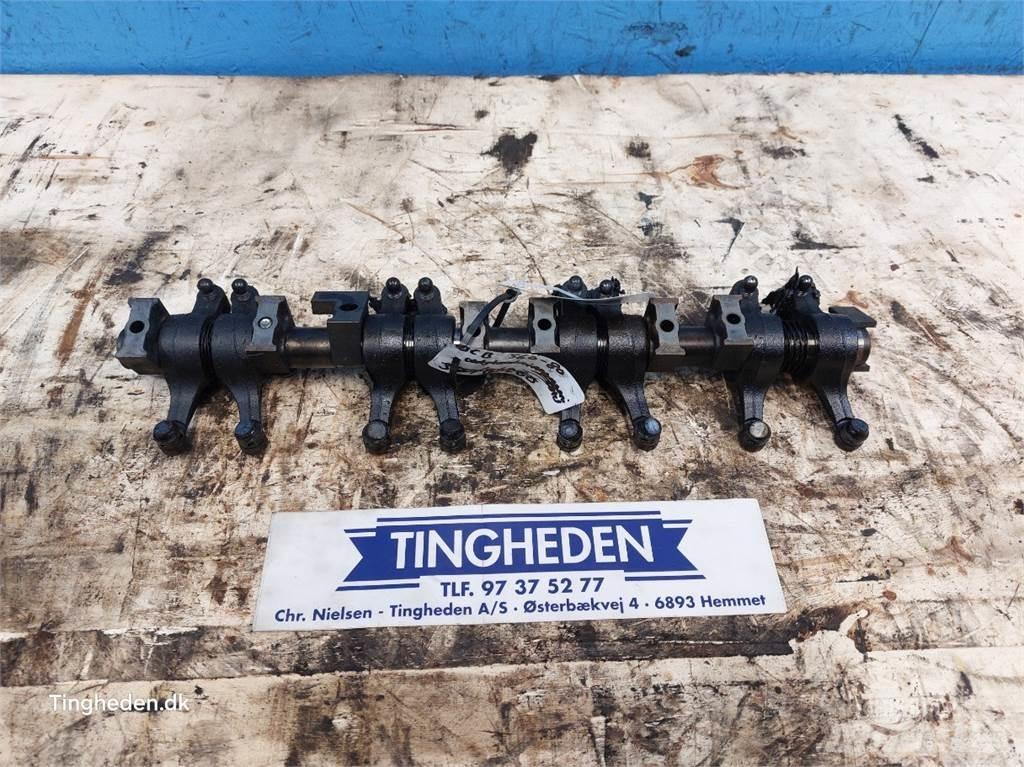 JCB 560-80 Engines