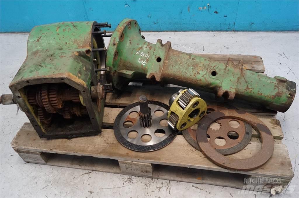 John Deere 1042 Transmission
