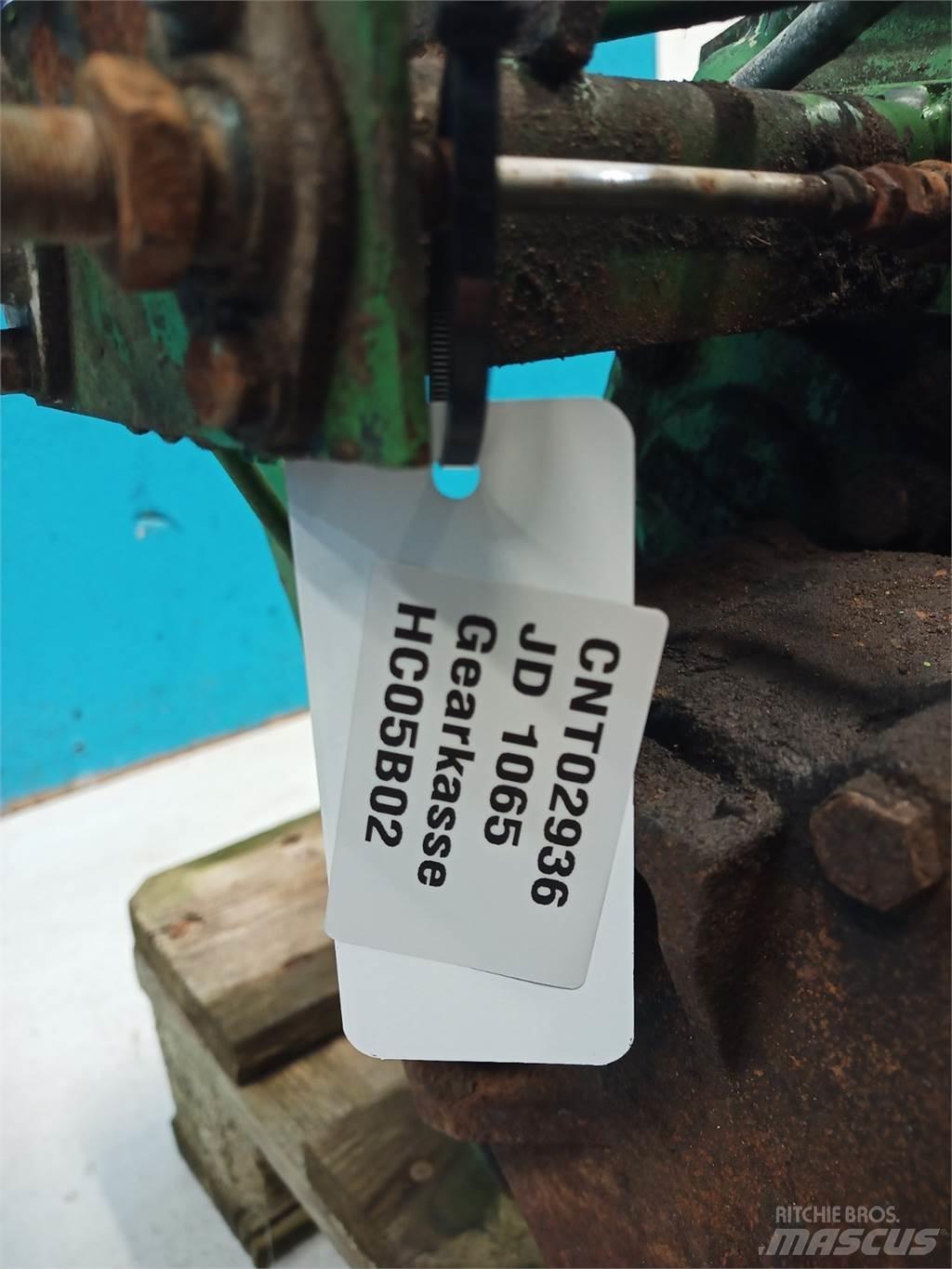 John Deere 1065 Transmission