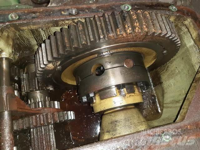 John Deere 1075 Transmission
