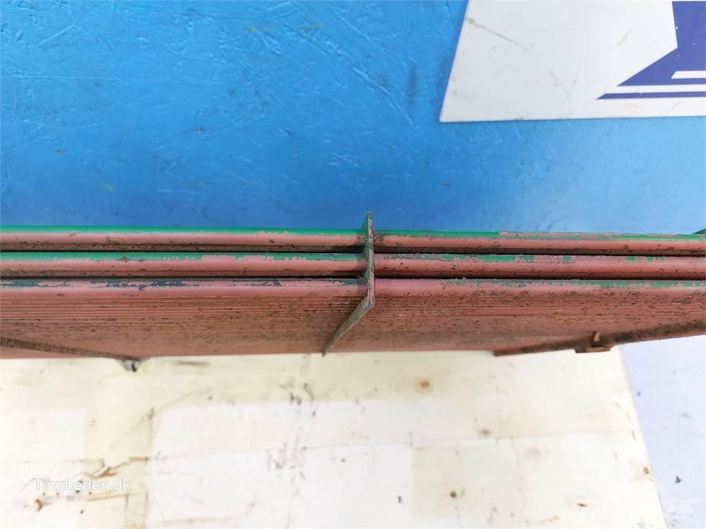 John Deere 1075 Radiators