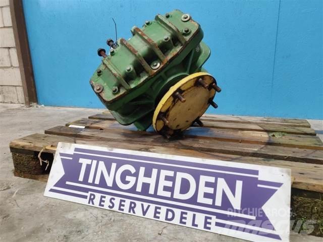 John Deere 1085 Combine harvester accessories