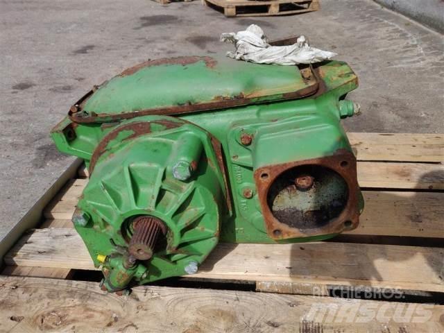 John Deere 1085 Transmission