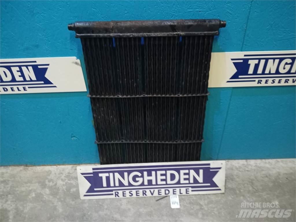 John Deere 1085 Radiators