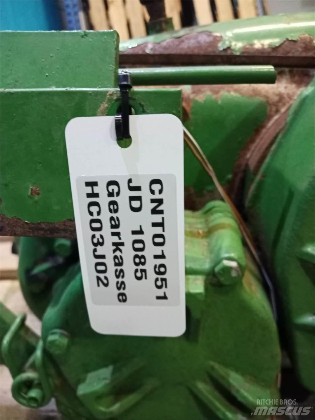 John Deere 1085 Transmission
