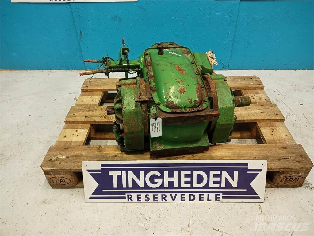John Deere 1085 Transmission