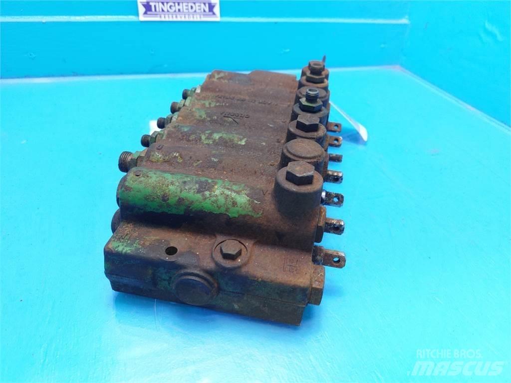 John Deere 1085 Hydraulics