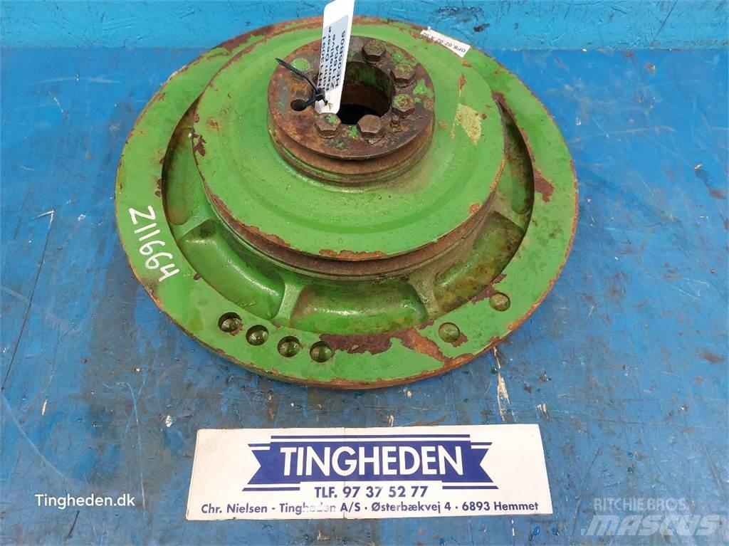 John Deere 1166 Farm machinery