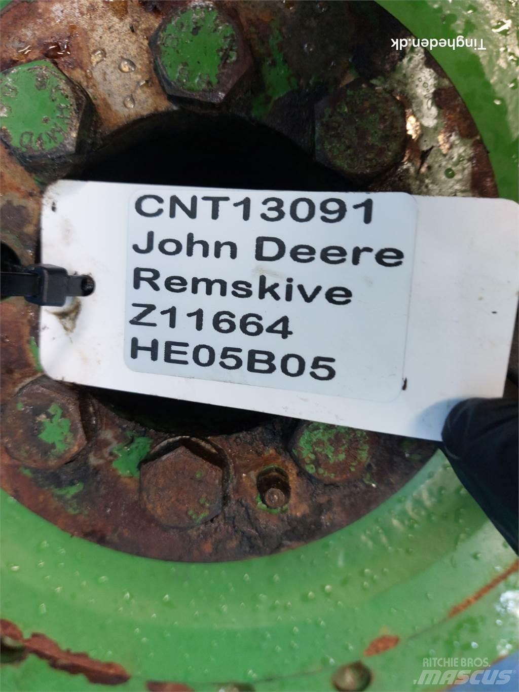 John Deere 1166 Farm machinery