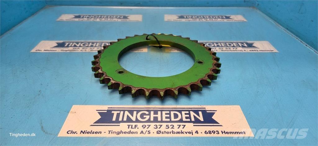 John Deere 1170 Farm machinery