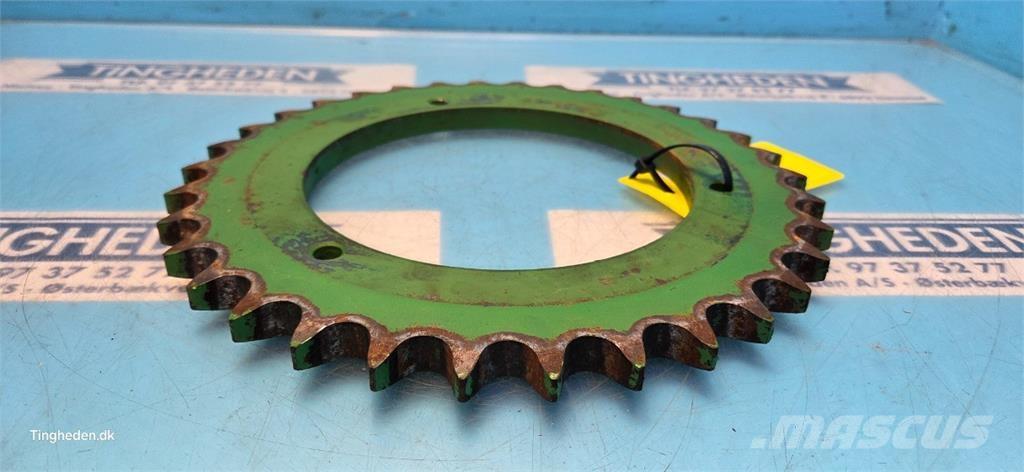 John Deere 1170 Farm machinery