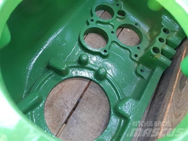 John Deere 1177 Transmission