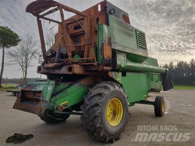 John Deere 1177 Combine harvesters