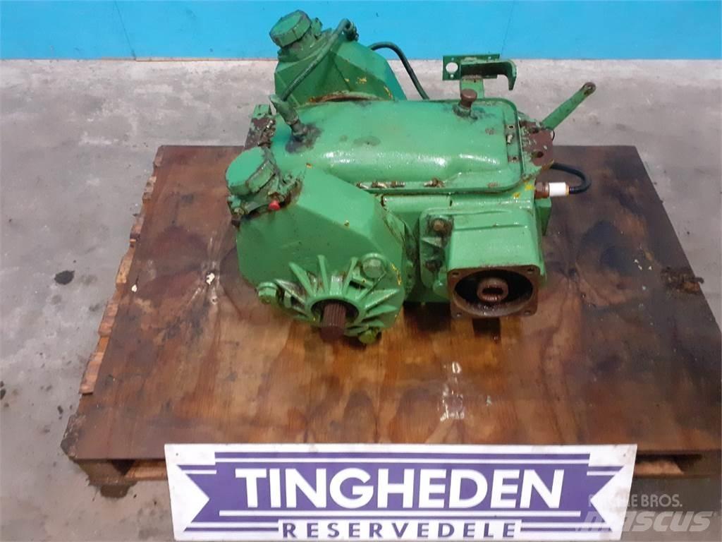 John Deere 1177 Transmission