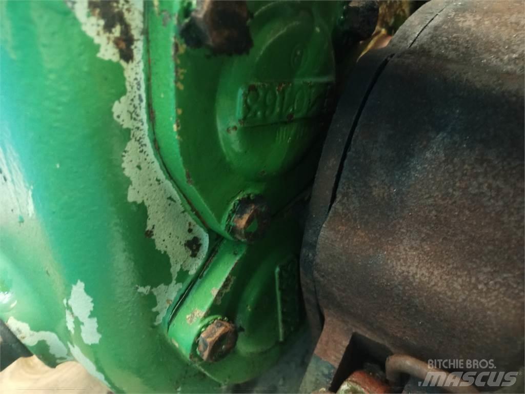 John Deere 1177 Transmission
