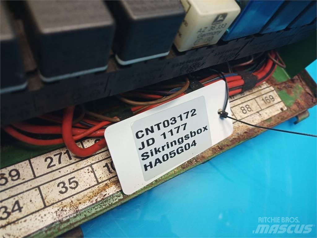 John Deere 1177 Electronics