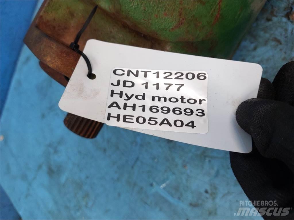 John Deere 1177 Hydraulics