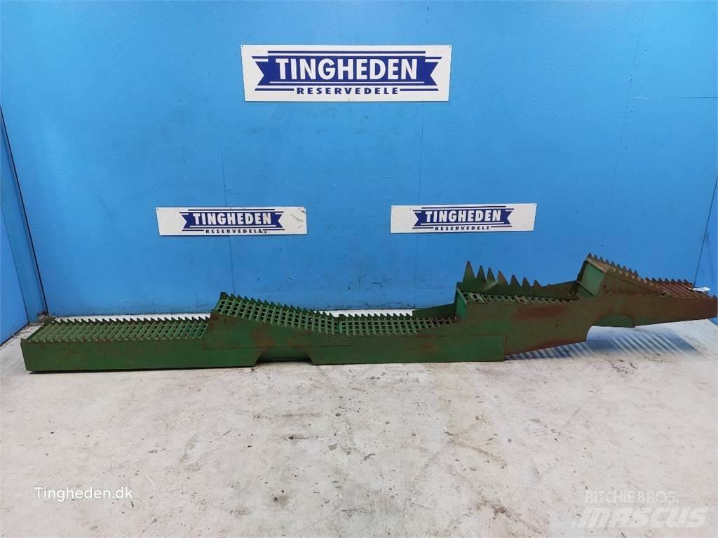 John Deere 1177 Combine harvester accessories