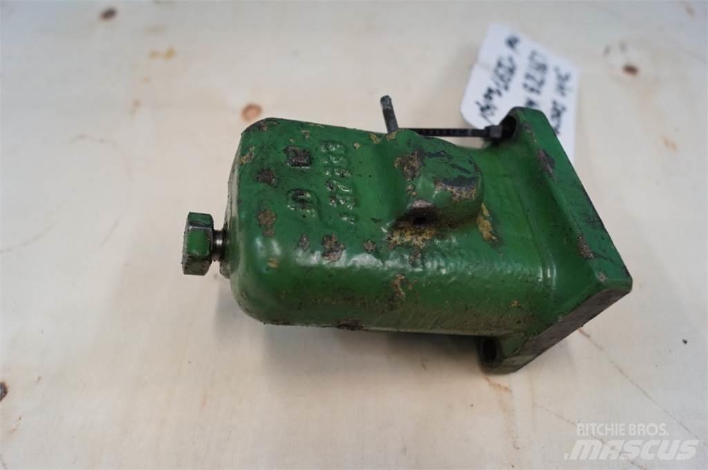 John Deere 1550 Hydraulics
