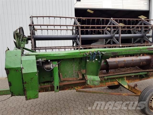 John Deere 16 Combine harvester accessories