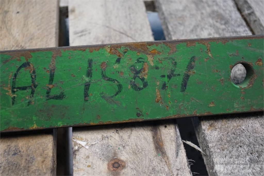 John Deere 2010 Other tractor accessories