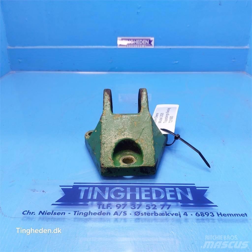 John Deere 2020 Other tractor accessories