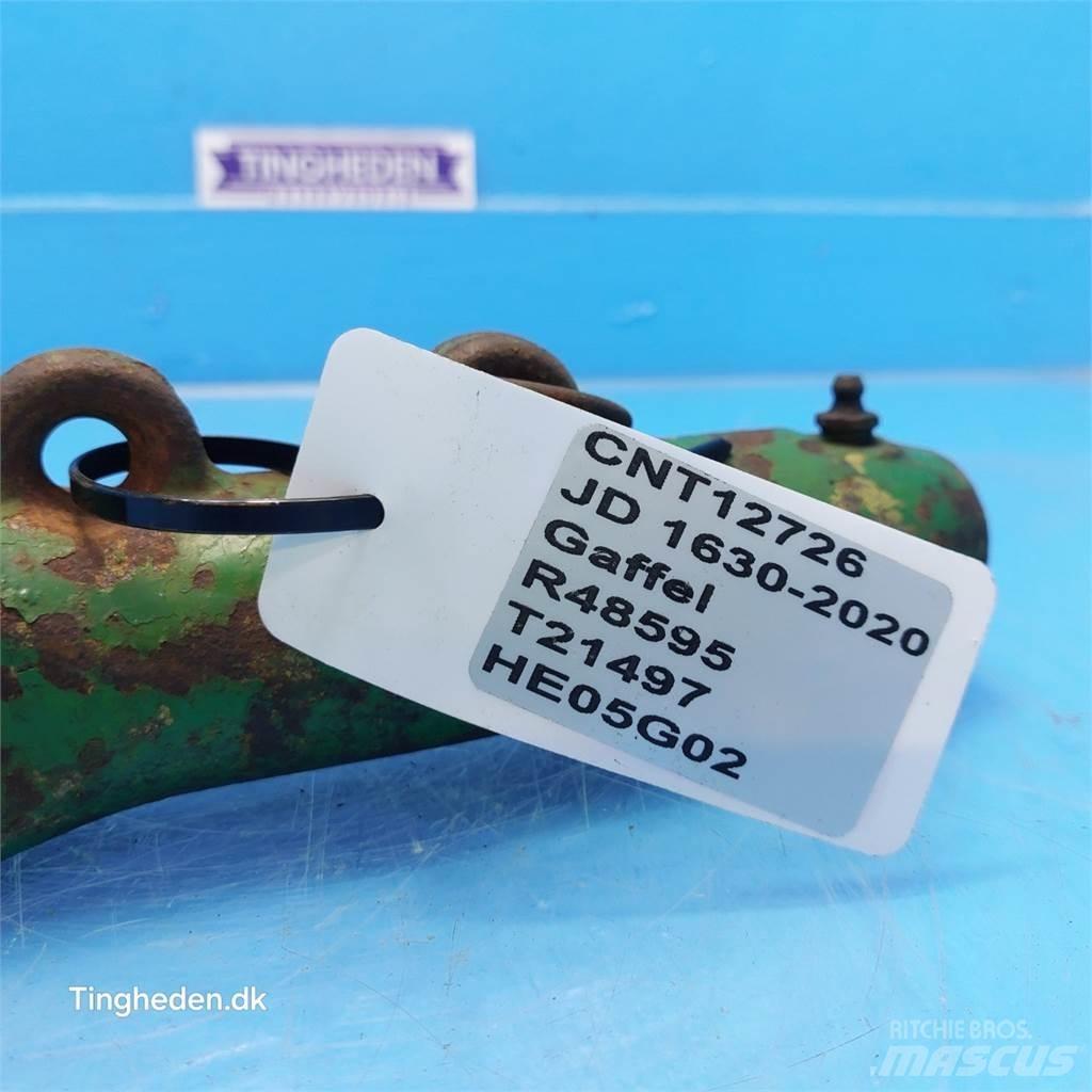 John Deere 2020 Other tractor accessories