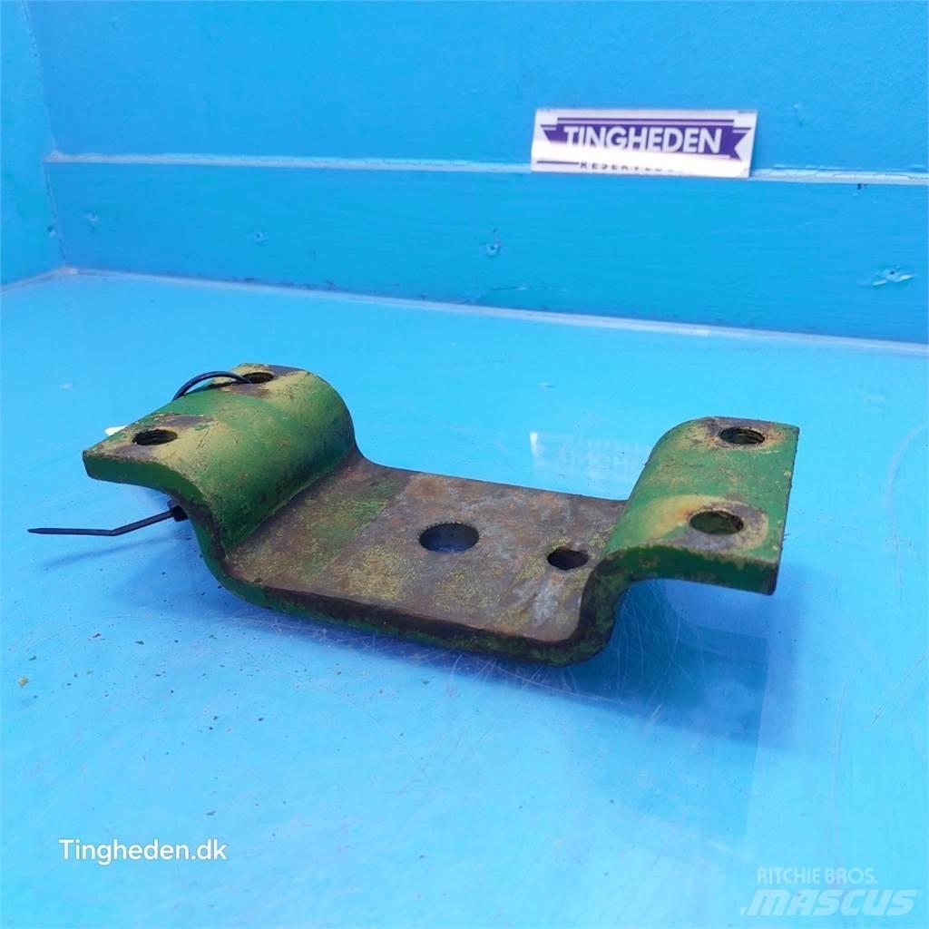 John Deere 2020 Other tractor accessories
