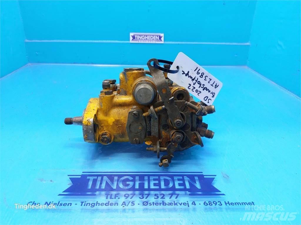 John Deere 2020 Engines