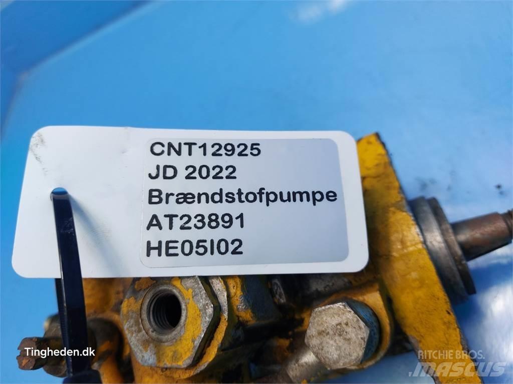 John Deere 2020 Engines