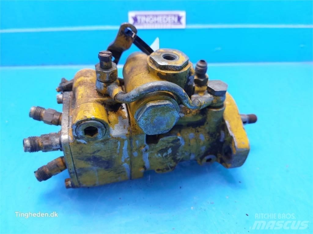 John Deere 2020 Engines