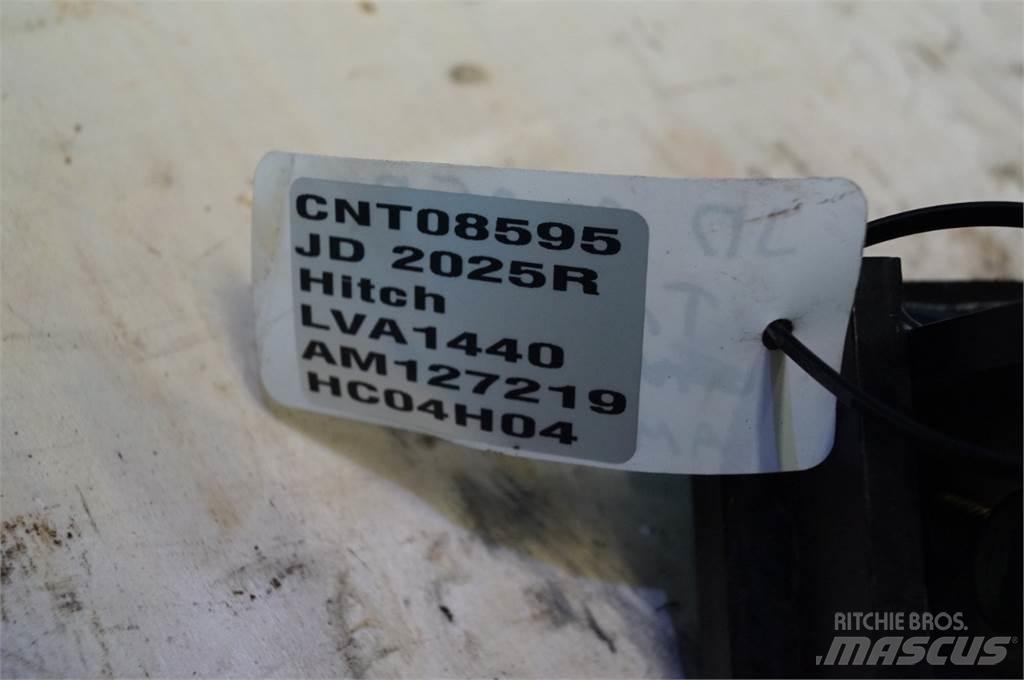 John Deere 2025R Other tractor accessories