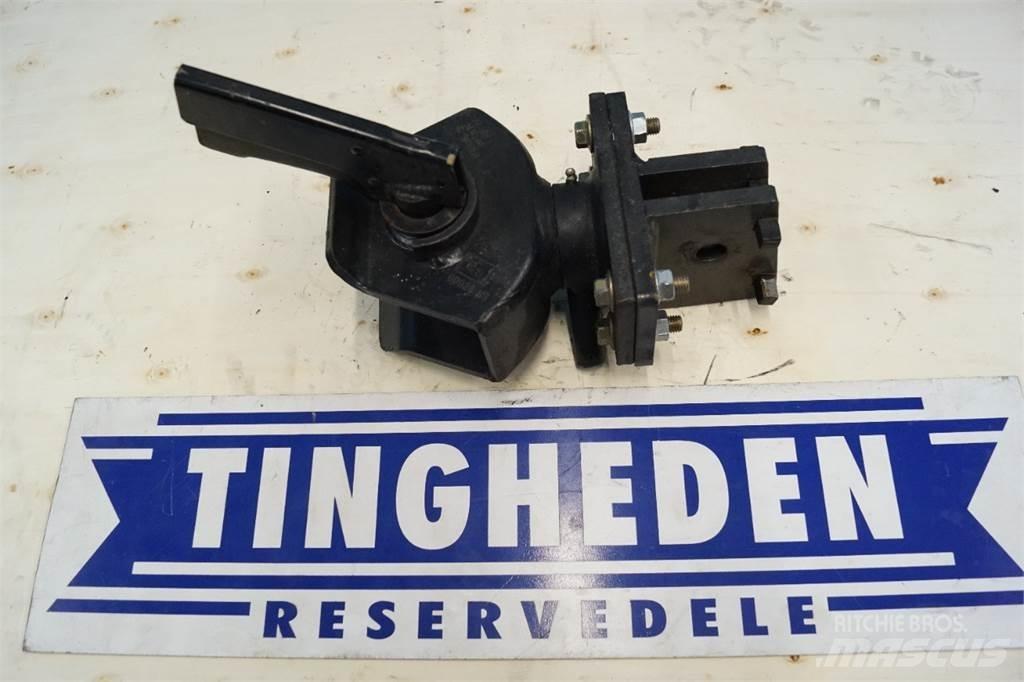 John Deere 2026R Other tractor accessories