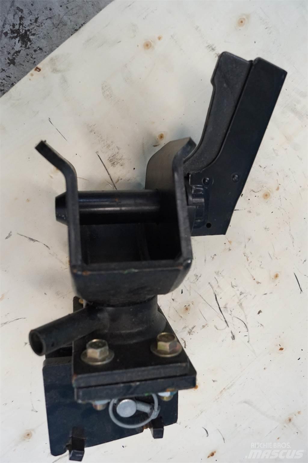 John Deere 2026R Other tractor accessories