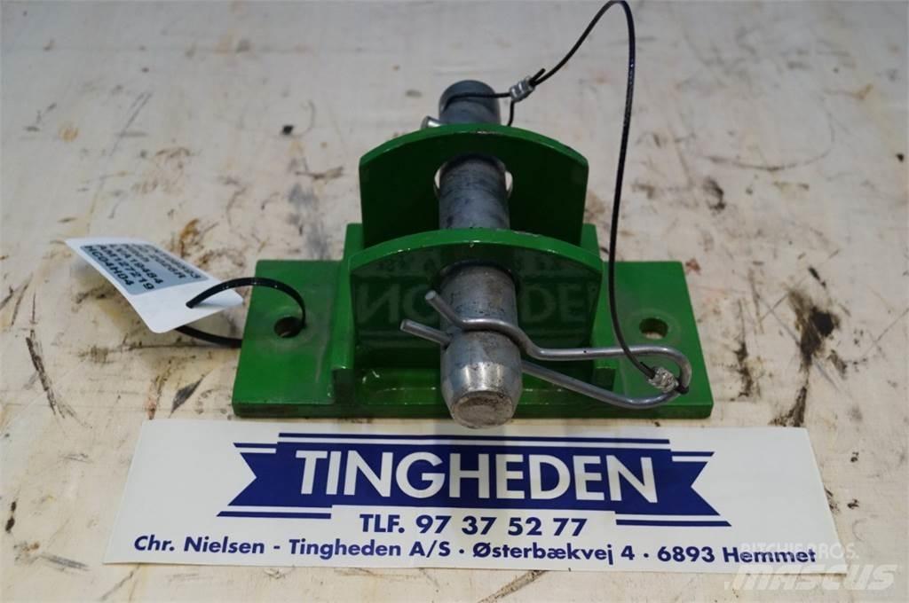 John Deere 2026R Other tractor accessories