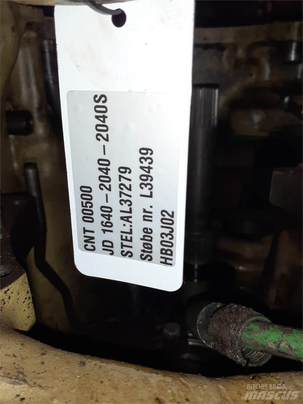 John Deere 2040 Transmission