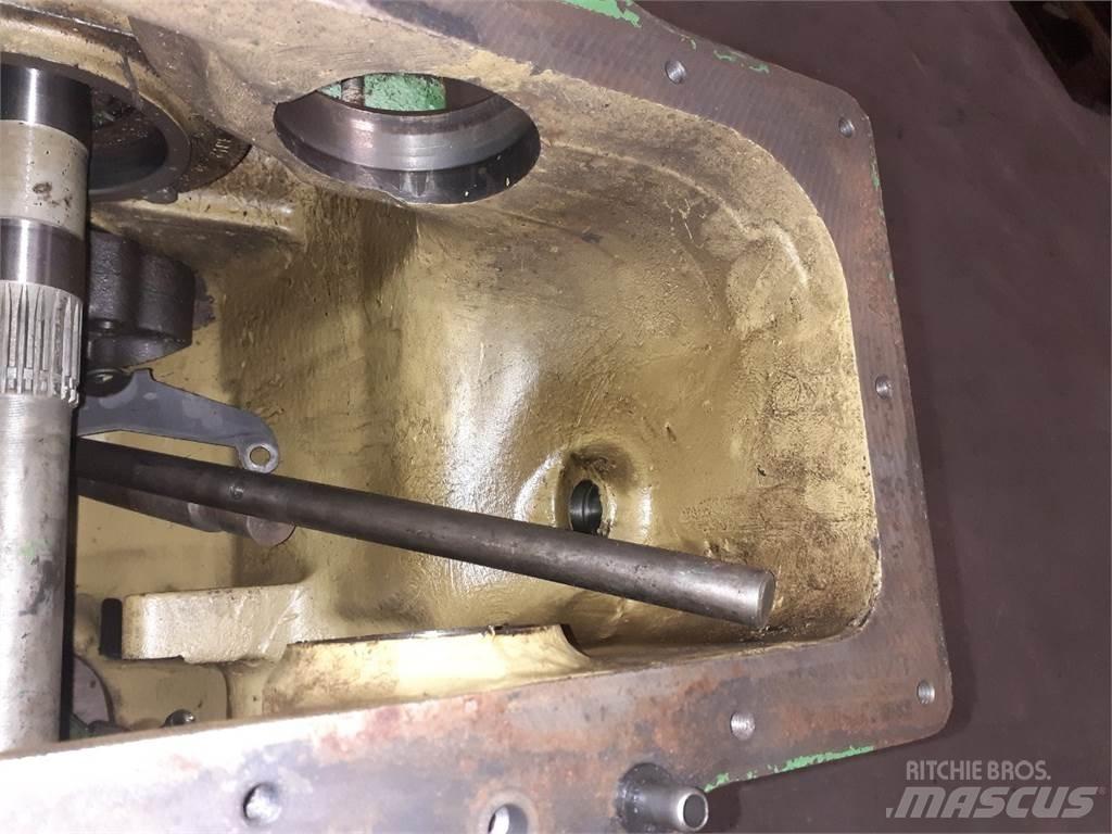 John Deere 2040 Transmission